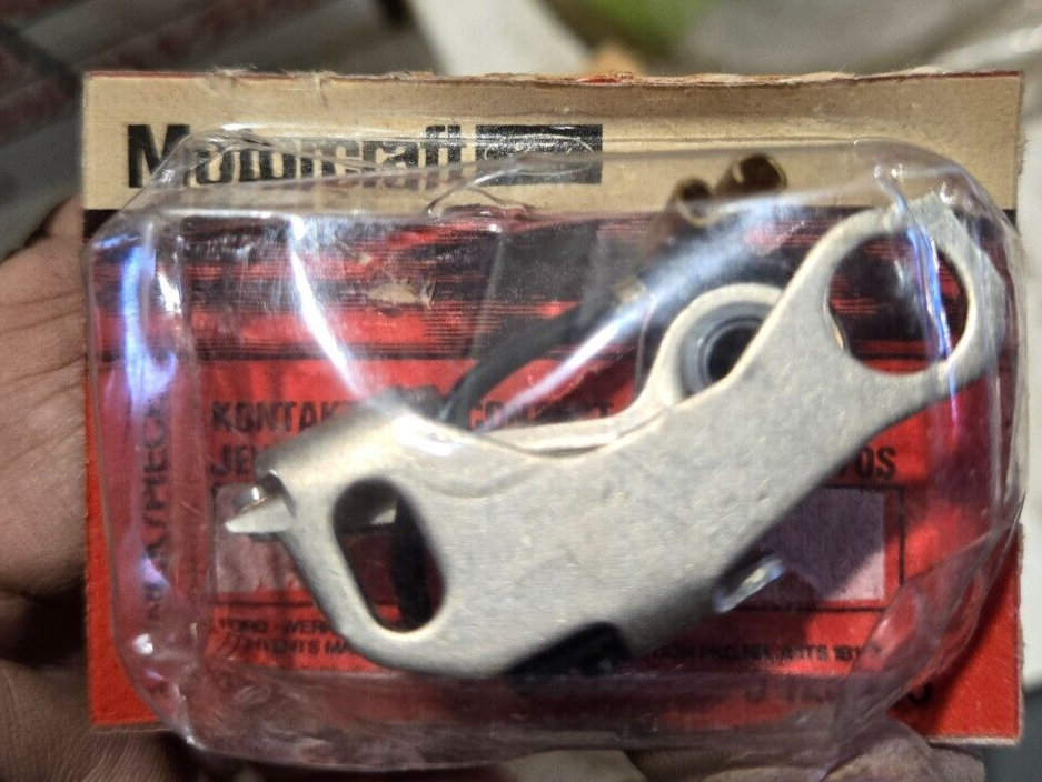 Mustang Mfg Gehl Skid Steer 425-32318 Ignition Points | eBay