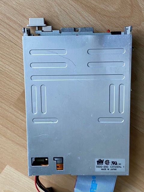 Diskete Drive -CITIZEN OSDC-29C AMIGA 500 with Cable / Screws- Diskete Drive -CITIZEN OSDC-29C AMIGA 500 with Cable / Screws-