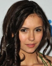 NINA DOBREV 8x10 PHOTO *