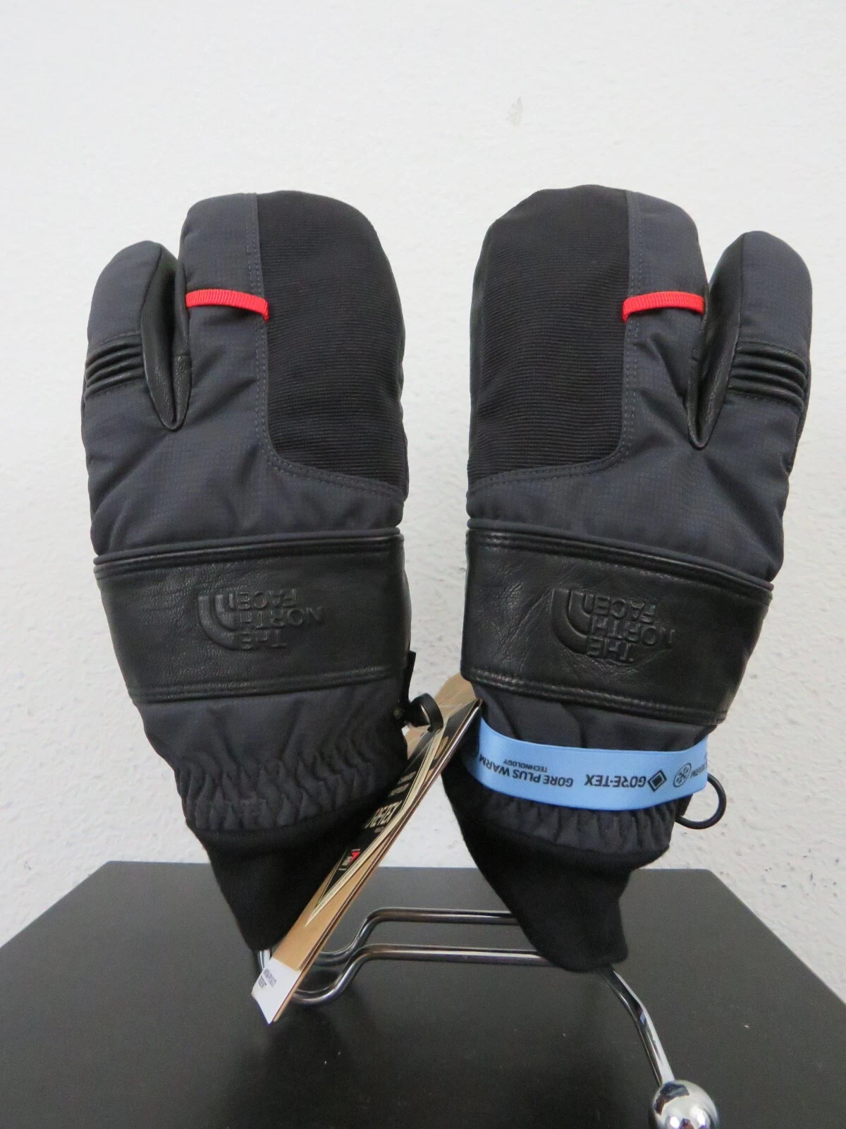 Mens The North Face Montana Pro SG Trigger Gore Tex Ski Mitts Mittens Gloves
Opens in a new window o