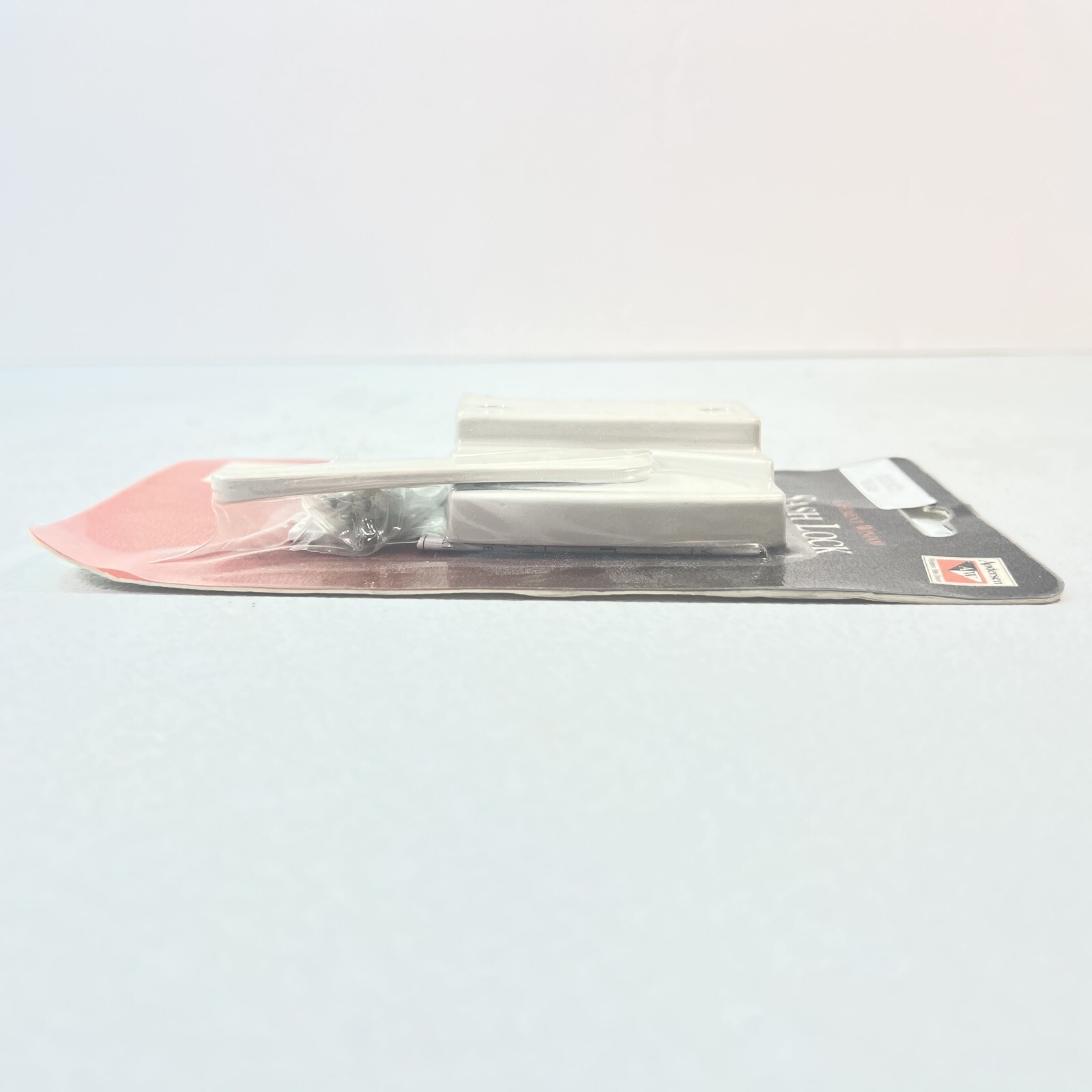 Andersen Casement Windows Right Hand Sash Lock & Keeper in White (1974