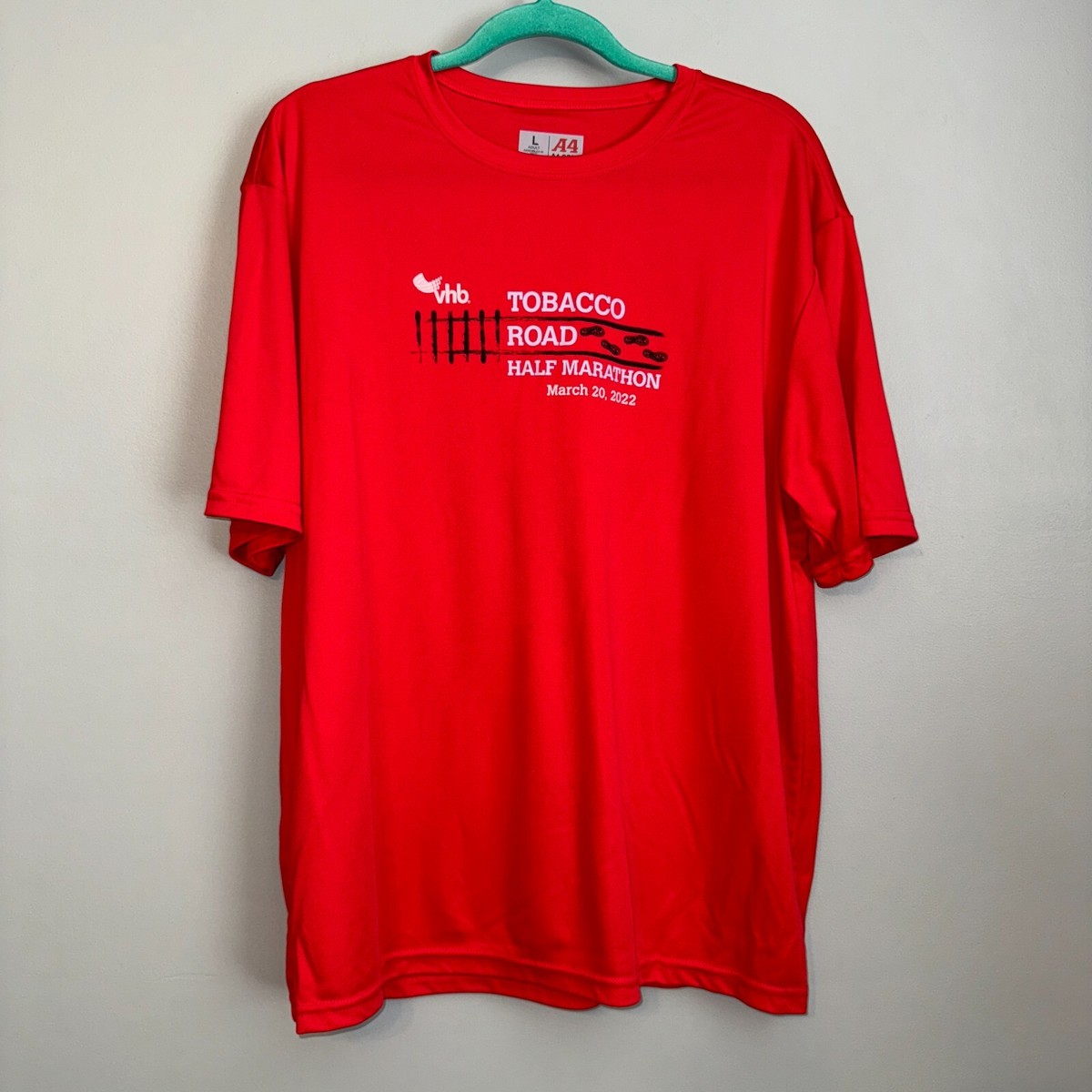 EUC Tobacco Road NC Half Marathon Red Running Athletic Tee Shirt Men's  Large