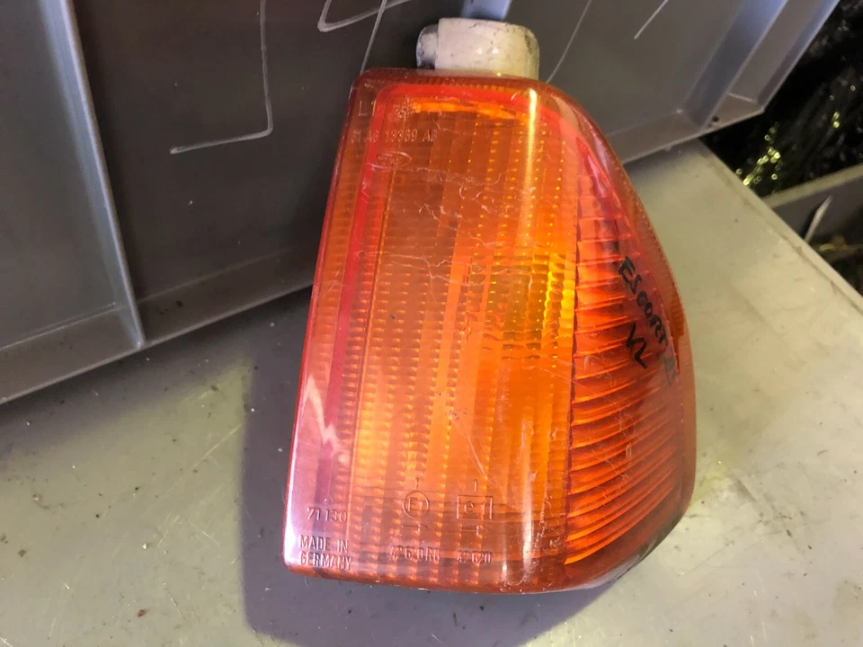 Ford Escort III MK3 Auto D'Epoca Fari Indicatori Sinistro - Immagine 2 di 4