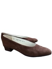 90s Vintage Robert Clergerie brown suede block heel pumps women shoes 6