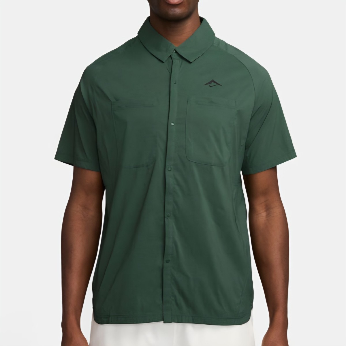 Nike Trail Button Up Shirt Size Medium Mens Green Dri Fit UV Short
