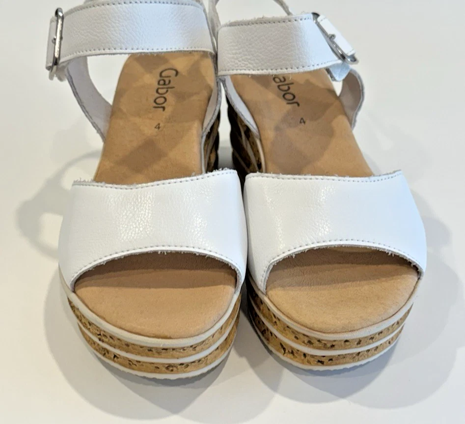 Gabor 女式 44.55 坡跟凉鞋 4 码白色棕褐色皮革扣带全新无标签 — 第 3/4 张图片