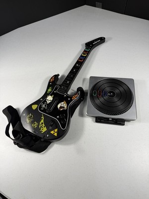  DJ Hero Kramer Striker Wireless Guitar + Turntable Controller Bundle Tested