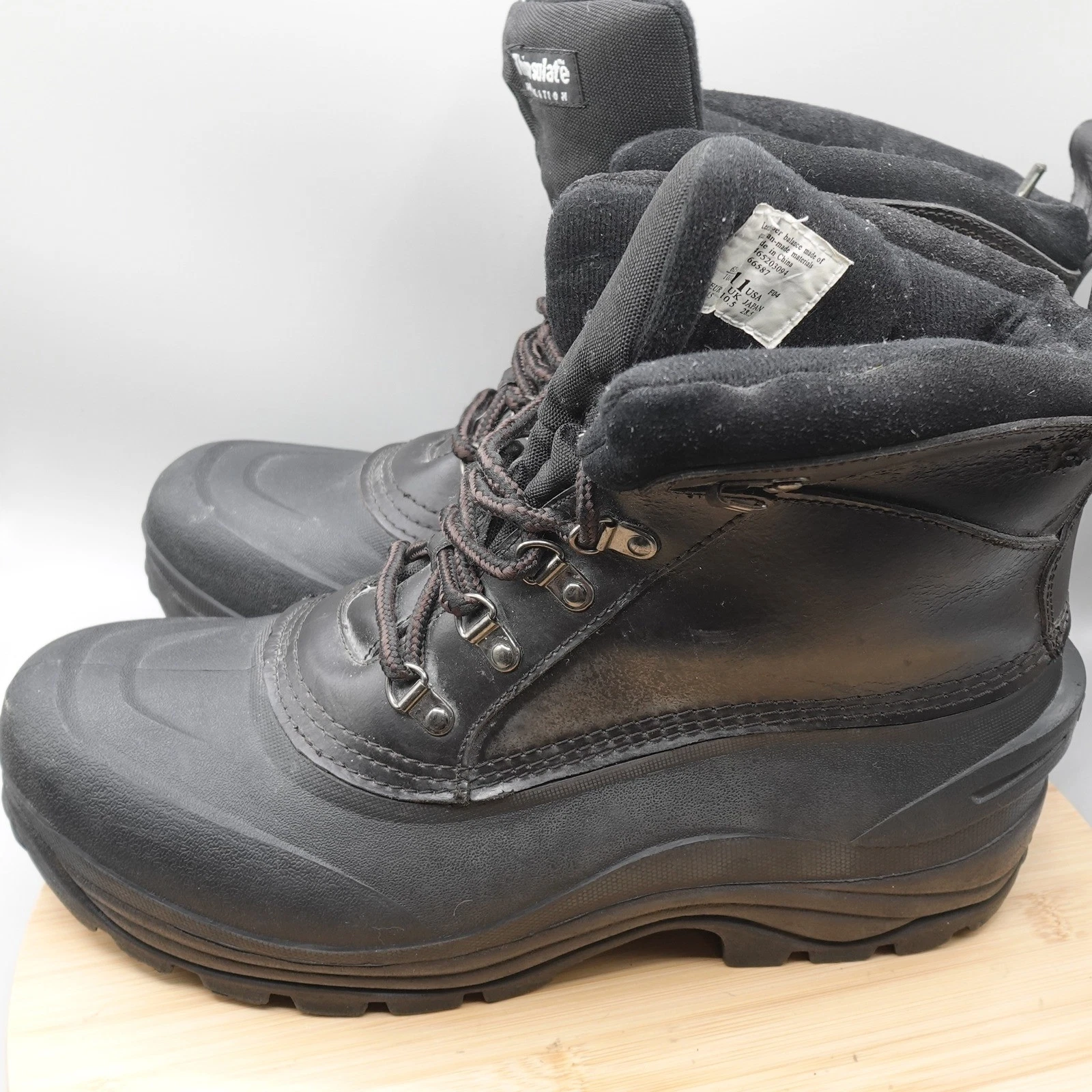 Explorers Boots Mens 11 Thinsulate Insulation Winter Snow Black Leather Flaws