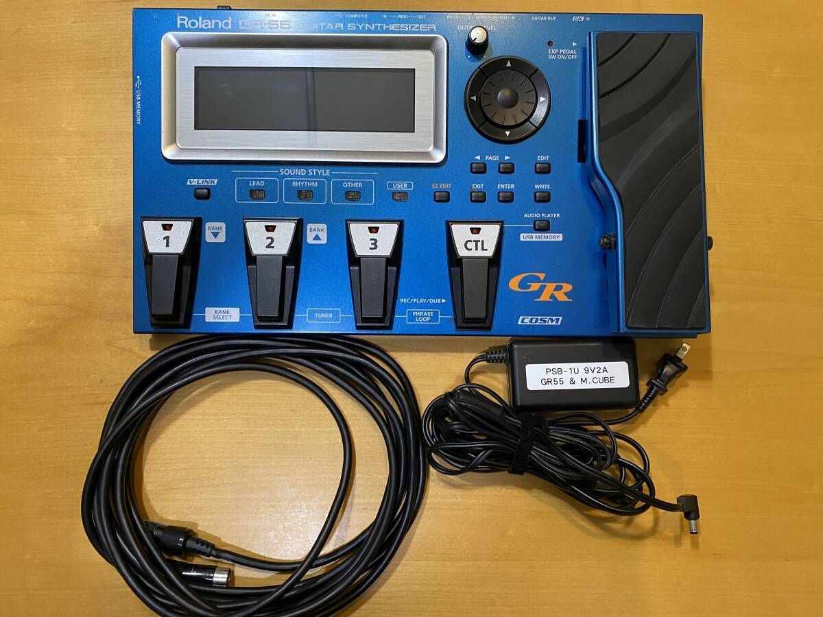 ROLAND GR-55 Guitar Synthesizer Blue Multi-Effector w/Power ROLAND GR-55 Guitar Synthesizer Blue Multi-Effector w/Power