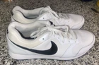 NIKE MD DISCOUNT RUNNER 2 WIT Sz 14!