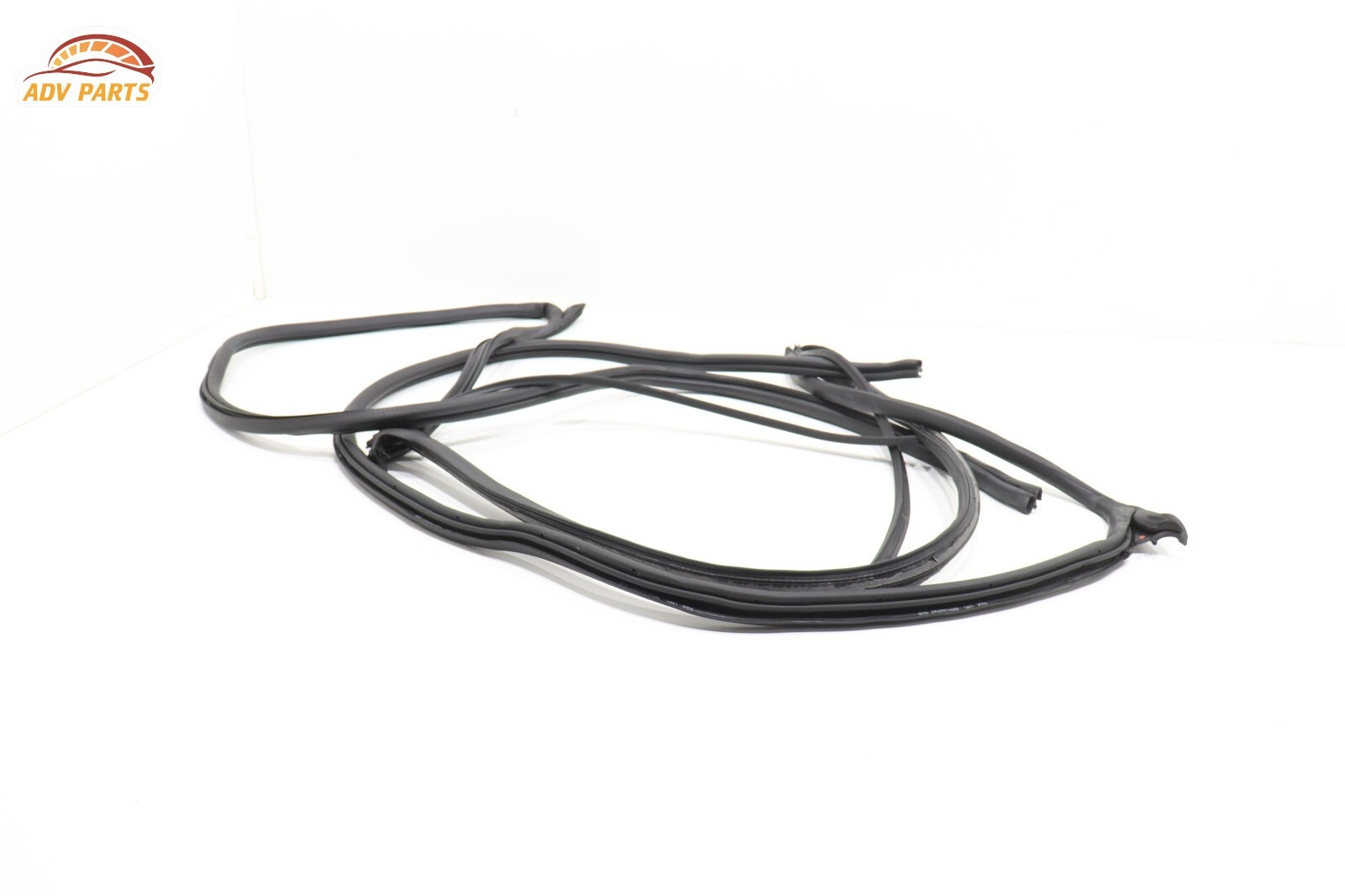 2007 - 2017 ASTON MARTIN V8 VANTAGE CONVERTIBLE WINDSHIELD BODY SEAL OEM