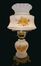 Accurate Casting  Floral Milk Glass Lamp Hurricane 3 Way 20'' Gone With Wind4431