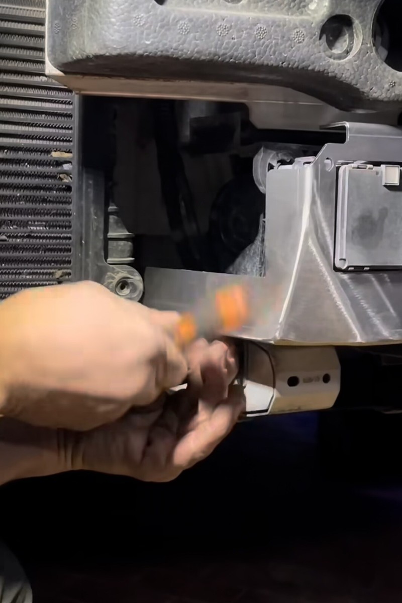 Tappo Radar Griglia Paraurti Originale Alfa Romeo Stelvio - Linea Originale - Foto 5