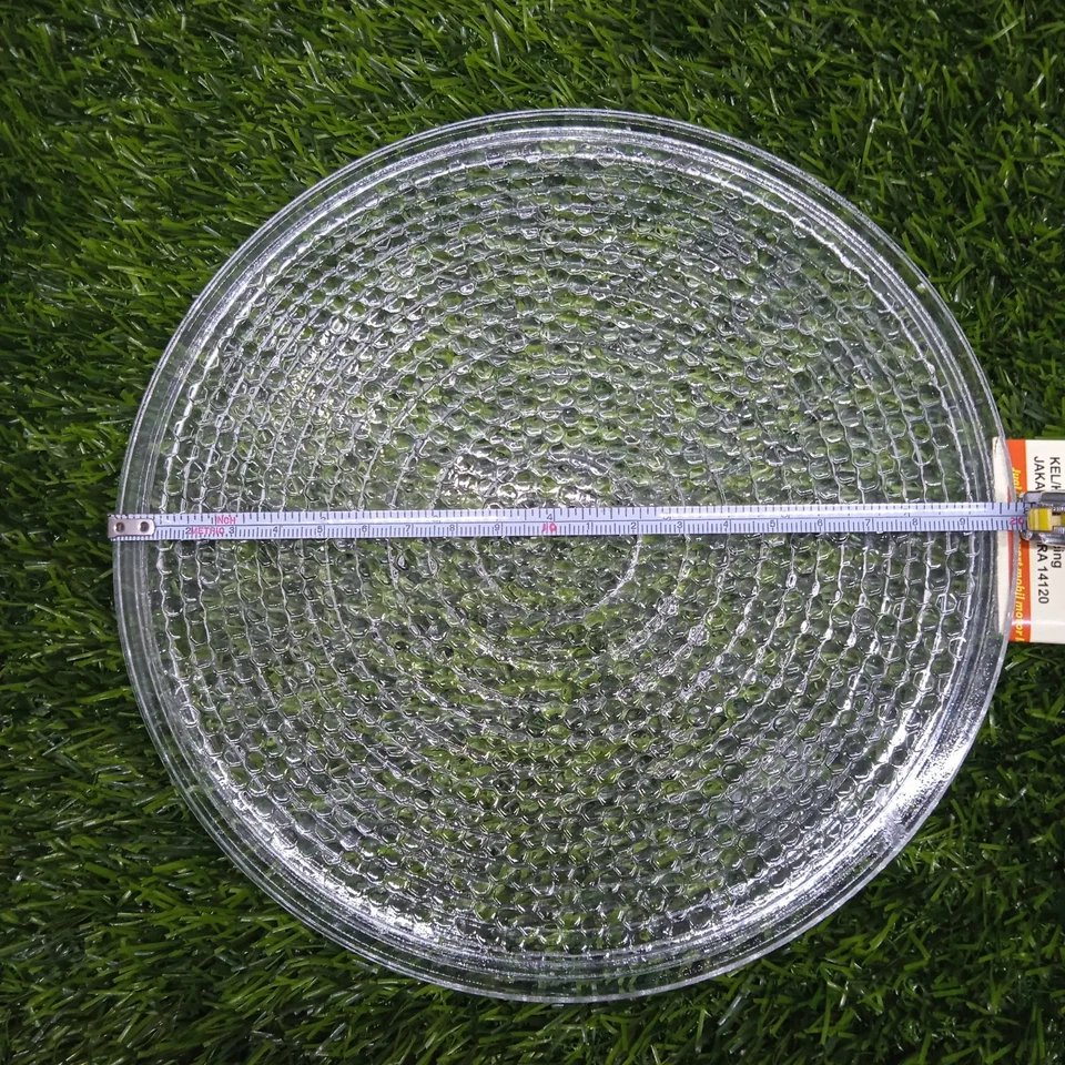 1950s ARRI Arnold & Richter Round Clear Replacement Spotlight Lens Cover 200mm - Image 3 of 3