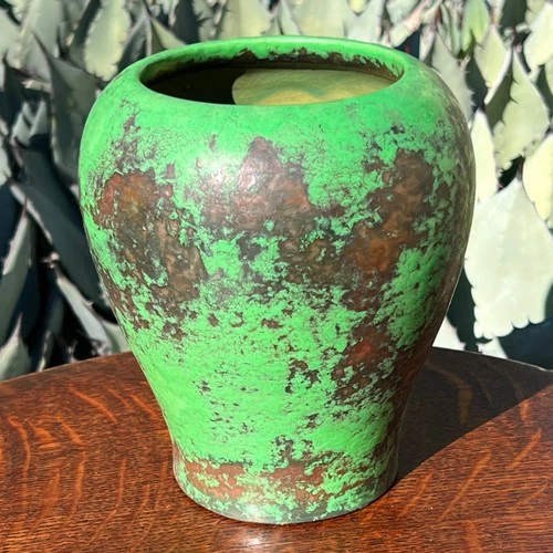 HAND MADE WELLER COPPERTONE OHIO ART POTTERY VASE ANTIQUE 1920S GREEN MOTTLED