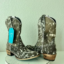 Lane Plain Jane COWPOKE Womens Cowhide Boots 9.5 Cowboy Western Cowgirl Bootie