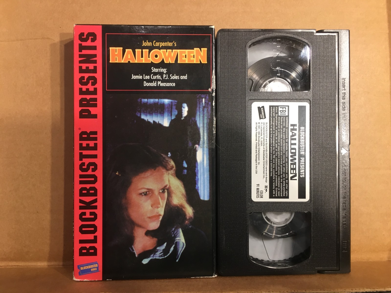 Halloween - Blockbuster Presents: John Carpenters Halloween  (VHS)