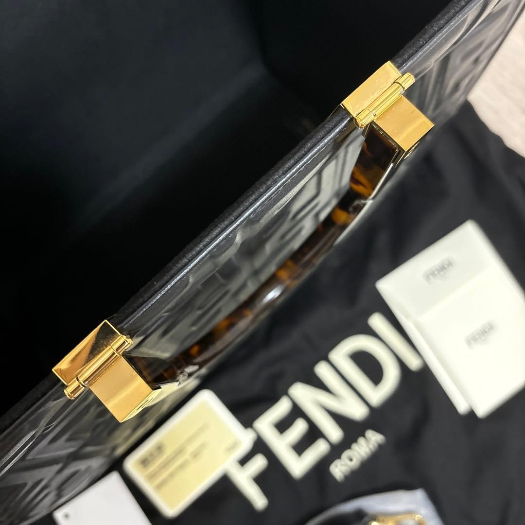FENDI Sunshine Medium Black Leather Shopper Black image 8