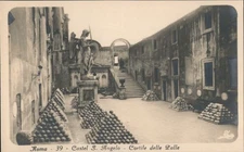 Italy Castel S. Angelo-Cortile delle Palle,Rome Ed. A. Traldi Vintage Postcard