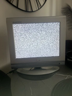Lg 15 Inch Tv with Remote Rz-15la31 Tested Working Good Condition - Image 1 of 4