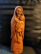 Handgeschnitzte Mutter-Gottes-Figur mit Kind aus Holz 27,5 cm hoch 7,5 cm breit