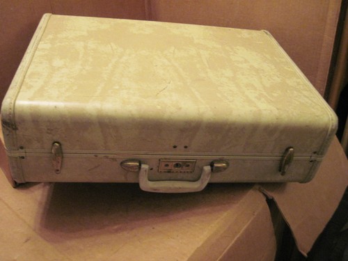 VINTAGE SAMSONITE SUIT CASE SUIT CASE SAMSONITE