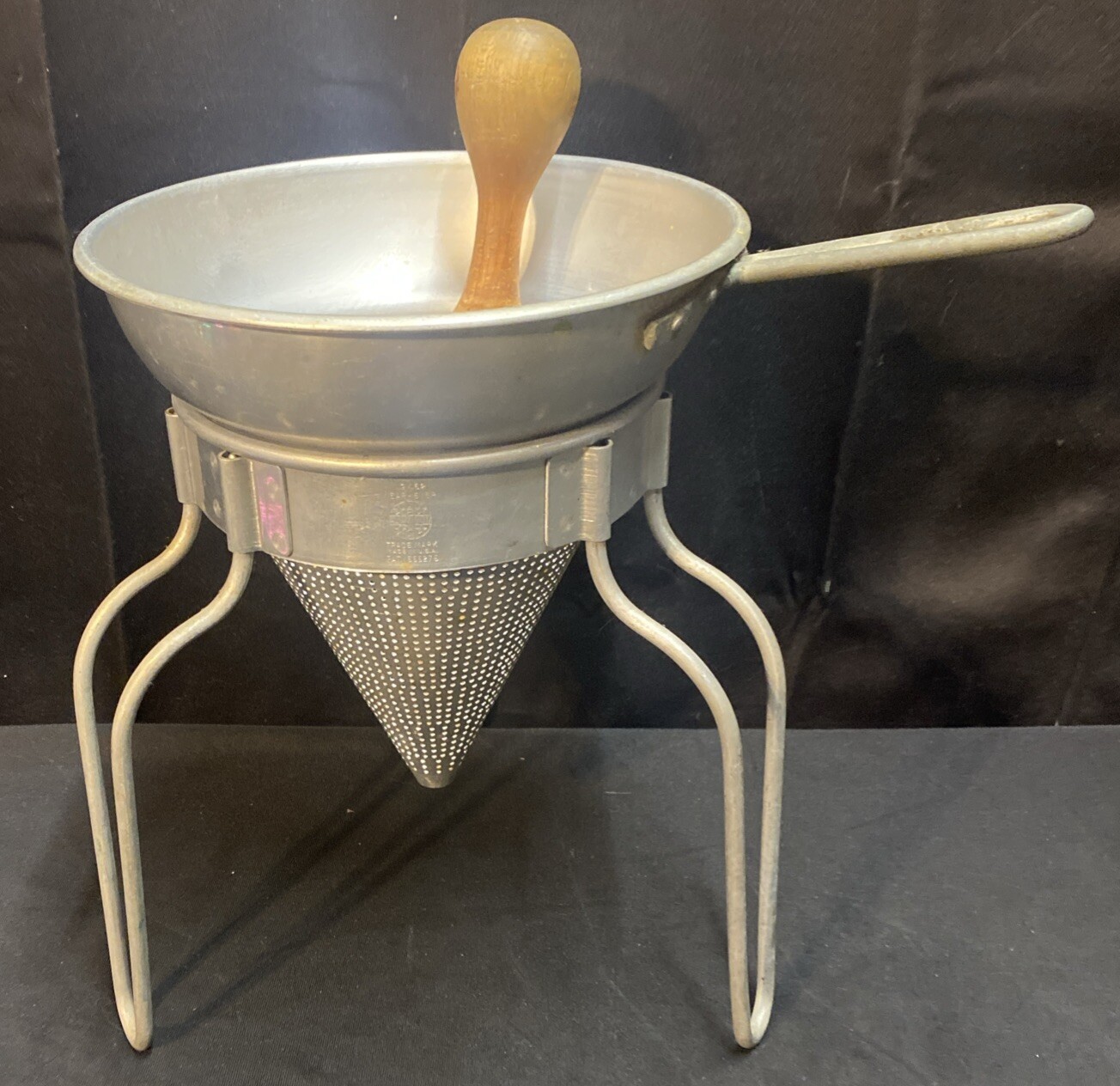 WEAR-EVER No. 462 Aluminum Canning Cone Strainer Sieve Stand Wood Pestle
