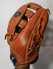  SPALDING  RIGHTY SOFTBALL GLOVE 12 1/2"  42-989 PERFORMANCE SERIES..VG  