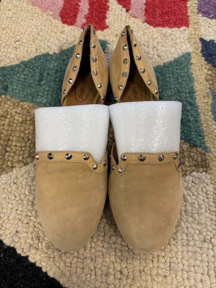 CORSO COMO Beige Regal Cuero Nude y Gamuza Tachonado Sin Cordones Planos Talla 8.5 Foto 2 de 4