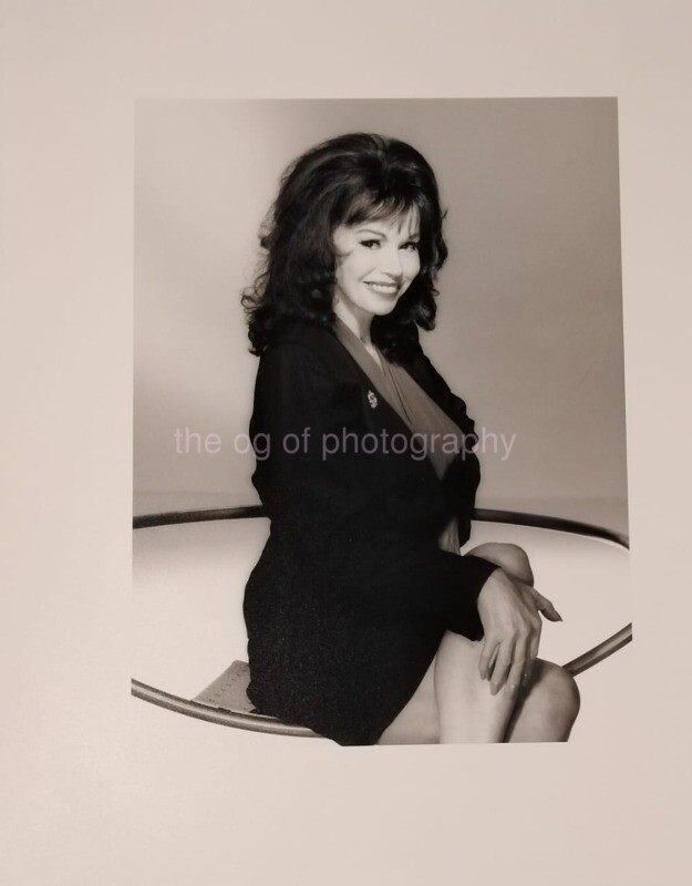 LAYA RAKI Dancer GERMAN FILM ACTRESS bw 14 X 11 FOUND  PHOTO Portrait 910 3 N