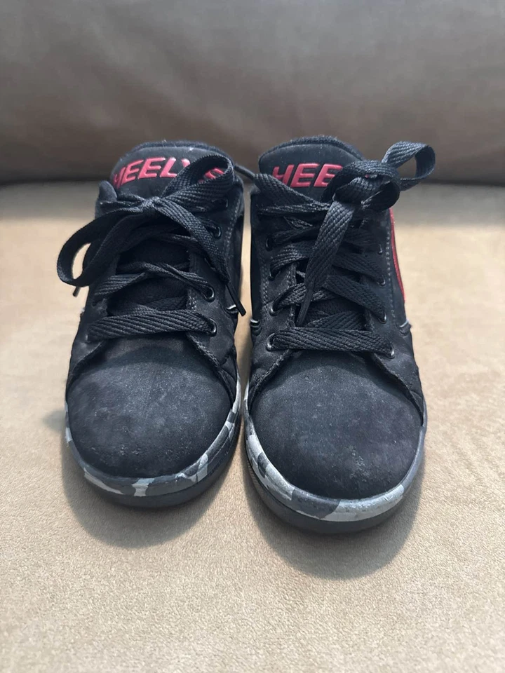 Zapatos de skate Heelys Propel 2.0 negros rojos camuflados con ruedas talla juvenil 2 Foto 3 de 4