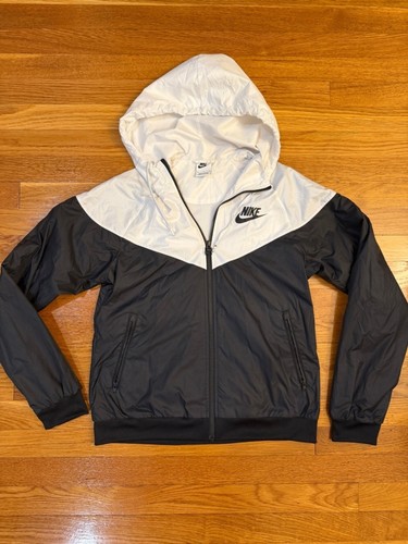 Nike Sportswear Windrunner Training Jacket Black/White - Size Small Windbreaker