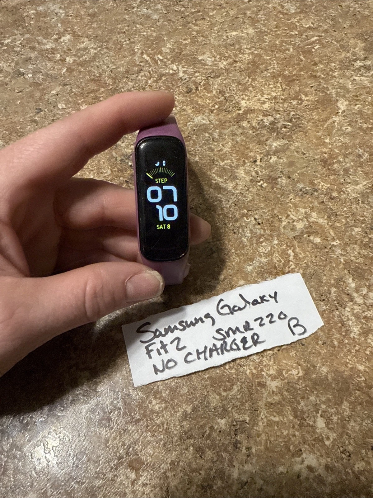 Samsung Galaxy Fit 2 SM-R220 - Bluetooth Fitness Tracking Smart Band Purple