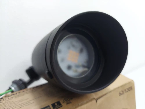 Satco 62-1205 LED Flood Light 9 Watt 120V 3000K 900LM Replaces 50 Watt MR16 - Picture 3 of 5