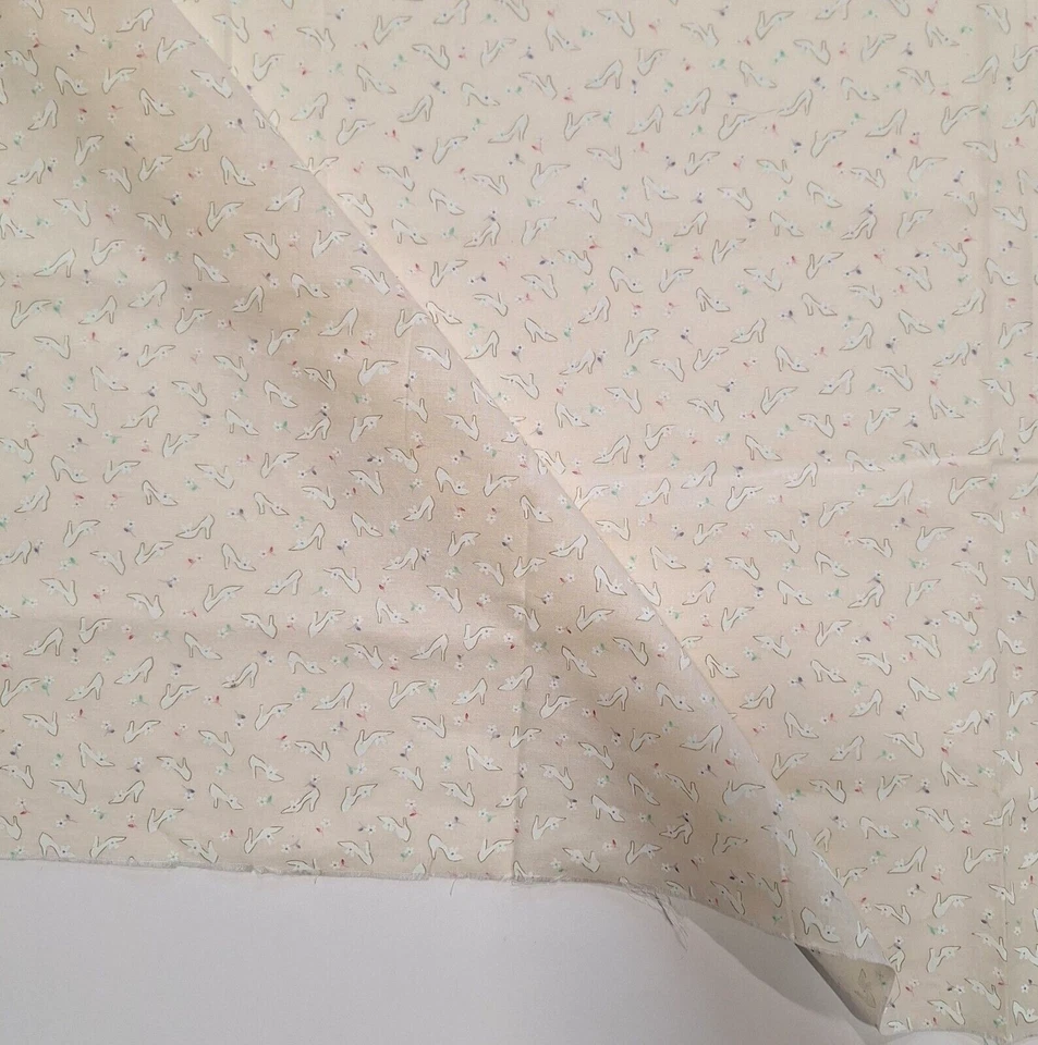 Small Print Shoes Flowers White on Peach Blank Textiles 2002 Cotton Fabric 35"L - Image 4 of 4