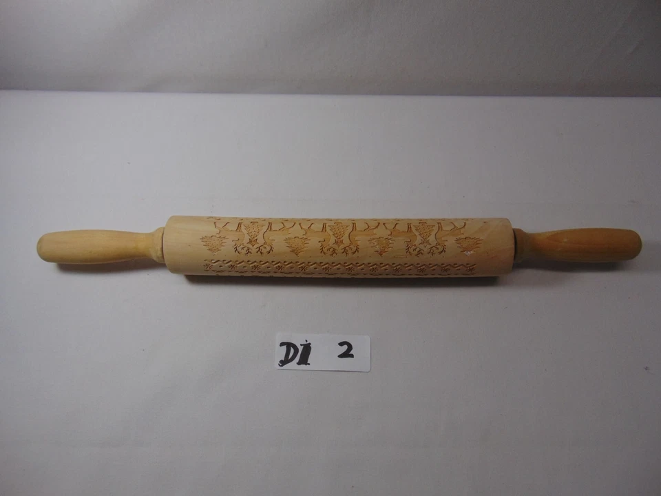 Christmas Reindeer Rolling Pin Wooden Embossed Biscuit Roller Baking Cookies - Image 2 of 4