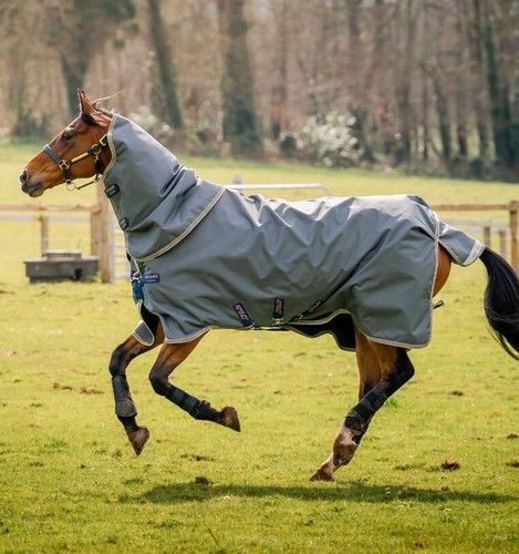 Horseware Amigo Bravo Plus Bundle 50g 1200d Turnout Rug Hood 100g & 200g Liners - Picture 12 of 14