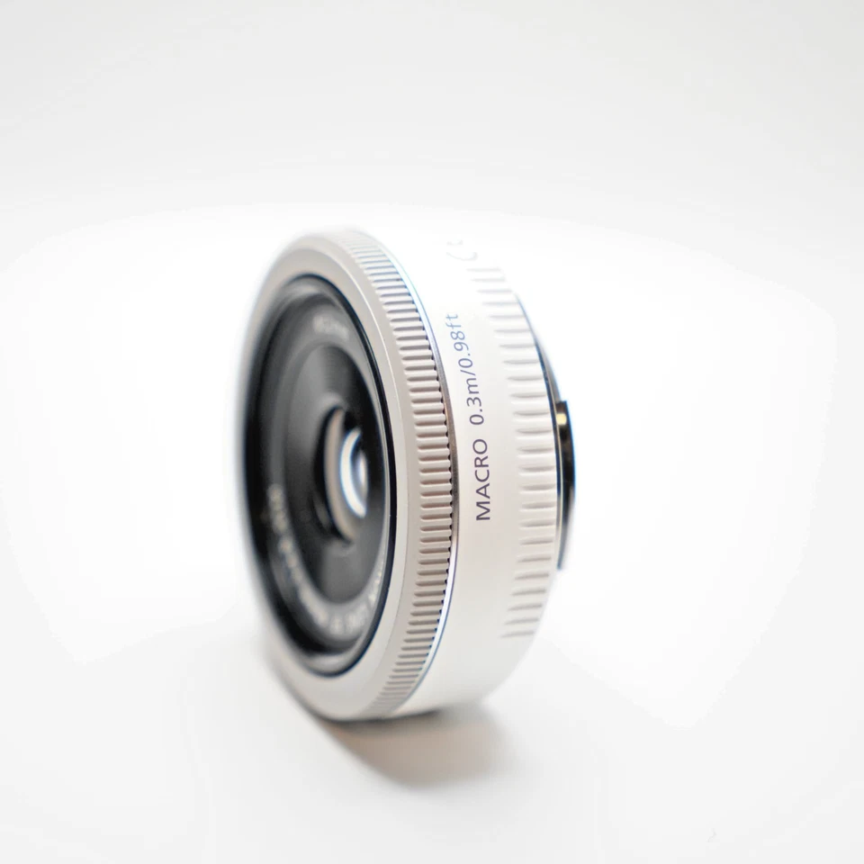 [TOP MINT] Canon EF 40mm f/2.8 STM White Pancake Lens w/ Caps from Japan - Image 3 of 4