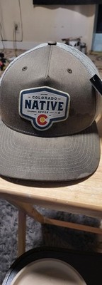 COLORADO NATIVE Beer Trucker hat - Adjustable SnapBack - Grey/Green