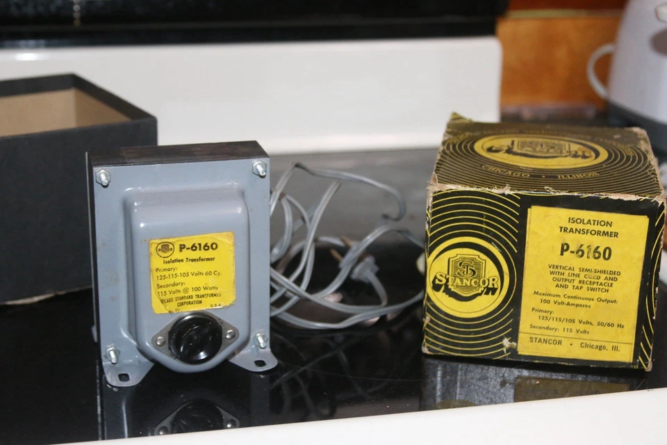 EN CAJA TRANSFORMADOR DE AISLAMIENTO STANCOR P-6160 (INTERRUPTOR 3 VÍAS 110/115/125V-Excelente Foto 4 de 4