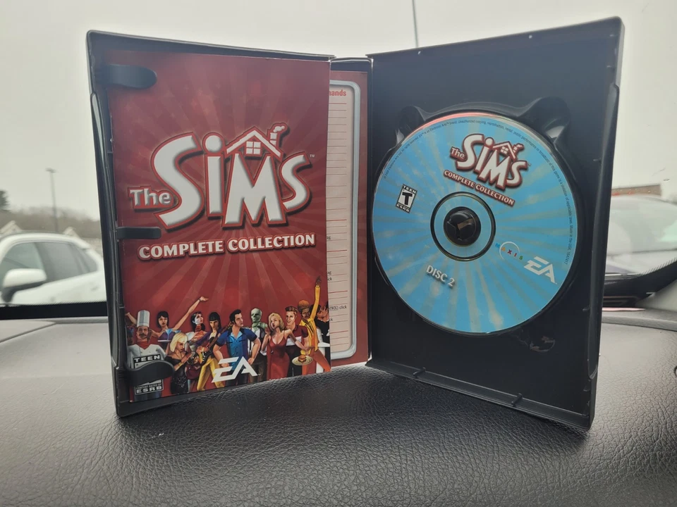 The Sims Complete Collection - No Disc 1 With Manual EXCELLENT CONDITION - Image 3 of 4