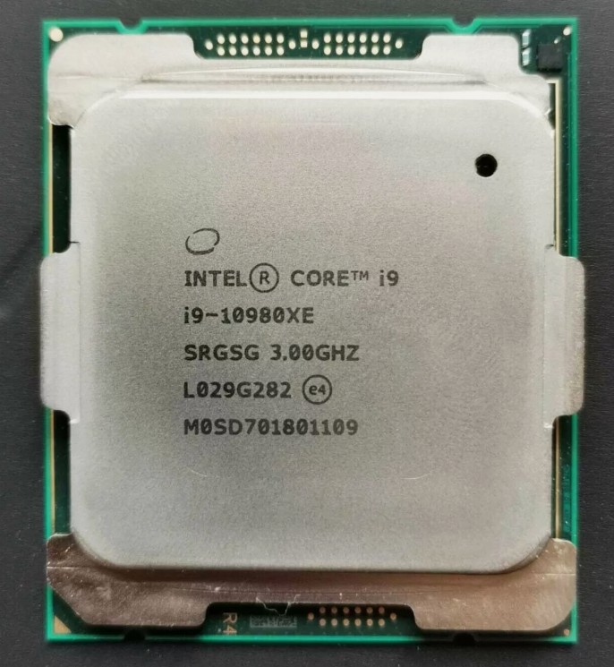 Intel Core i9-10980XE LGA-2066 CPU Processor 3.00GHz 18-Core X