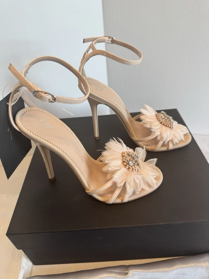 Sandalias de tacón alto Giuseppe Zanotti Annemarie rosa charol talla 35 NUEVAS con caja Foto 3 de 4