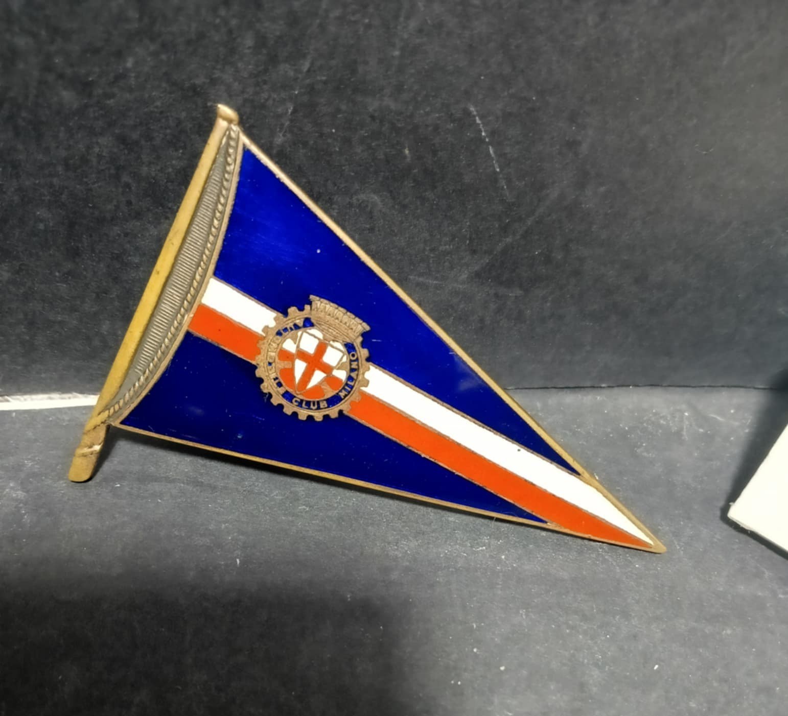 Foto 1 di 4