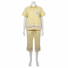 Erika & Co. Outfit M Petite Yellow Fruit Embroidered Top Capri Set Retro Cottage