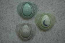 Magnetic Pacifier For Reborn Doll - Moon & Stars
