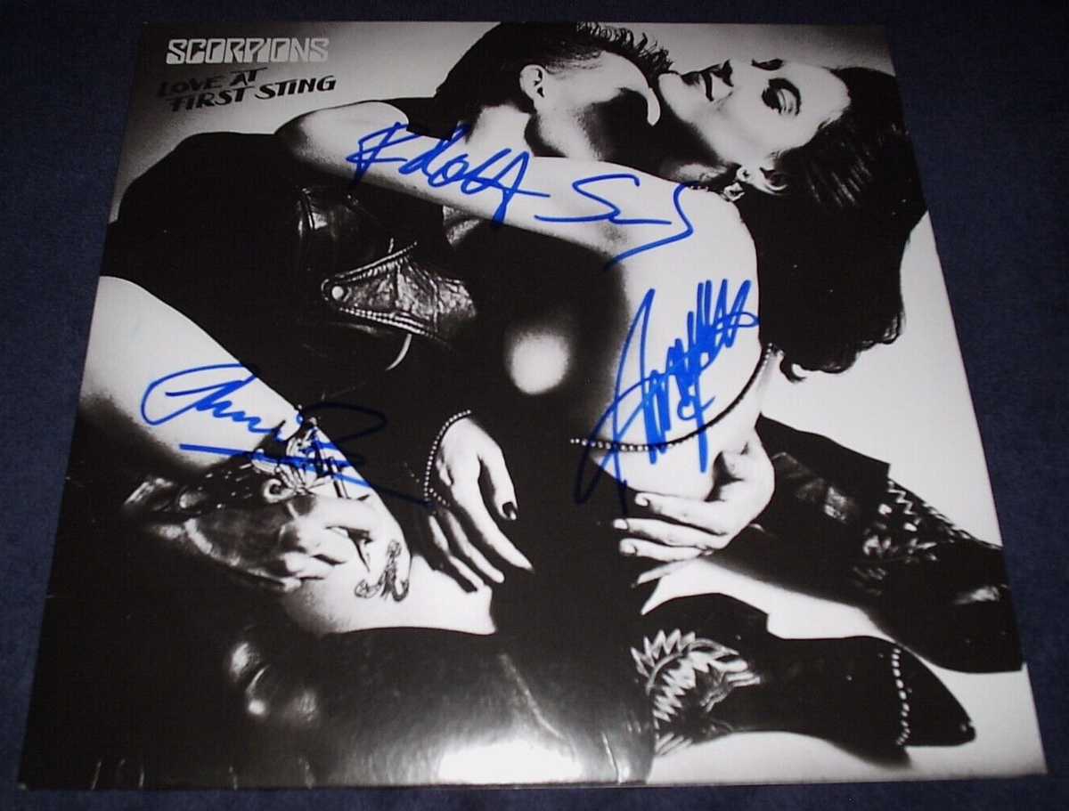 SCORPIONS RECORD SIGNED LOVE AT FIRST STING 3 MEMBERS MEINE/JABS 