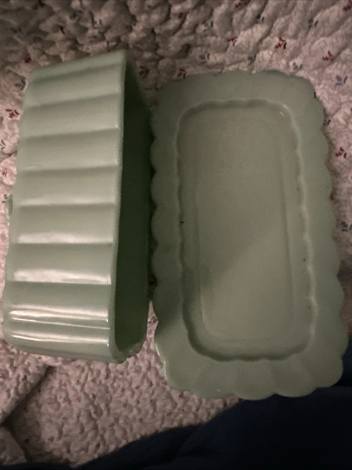 Pioneer Woman Jadeite Butter Dish Green Glass Scalloped Edge - Image 3 of 4