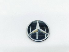 Mercedes-Benz C W205 2017 Herstelleremblem A2058100018 RPG39116 Mercedes-Benz C W205 2017 Herstelleremblem A2058100018 RPG39116