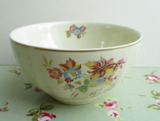 VINTAGE J & G MEAKIN FLORAL & GILT FLUTED SUGAR BOWL 1930's